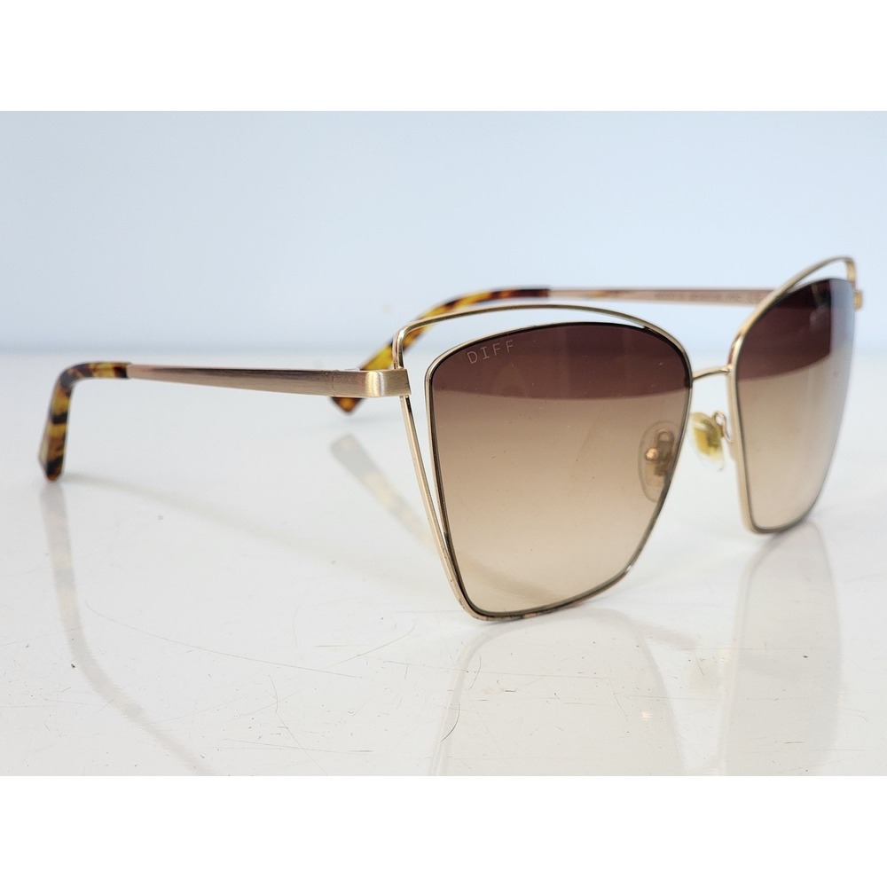 DIFF Eyewear Becky III Gold Tortoise Oversized Cat Eye Sunglasses GD-BG156
